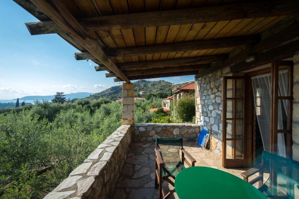 Porto Kalamitsi Stone-Built Bungalows Kardamyli Exterior photo