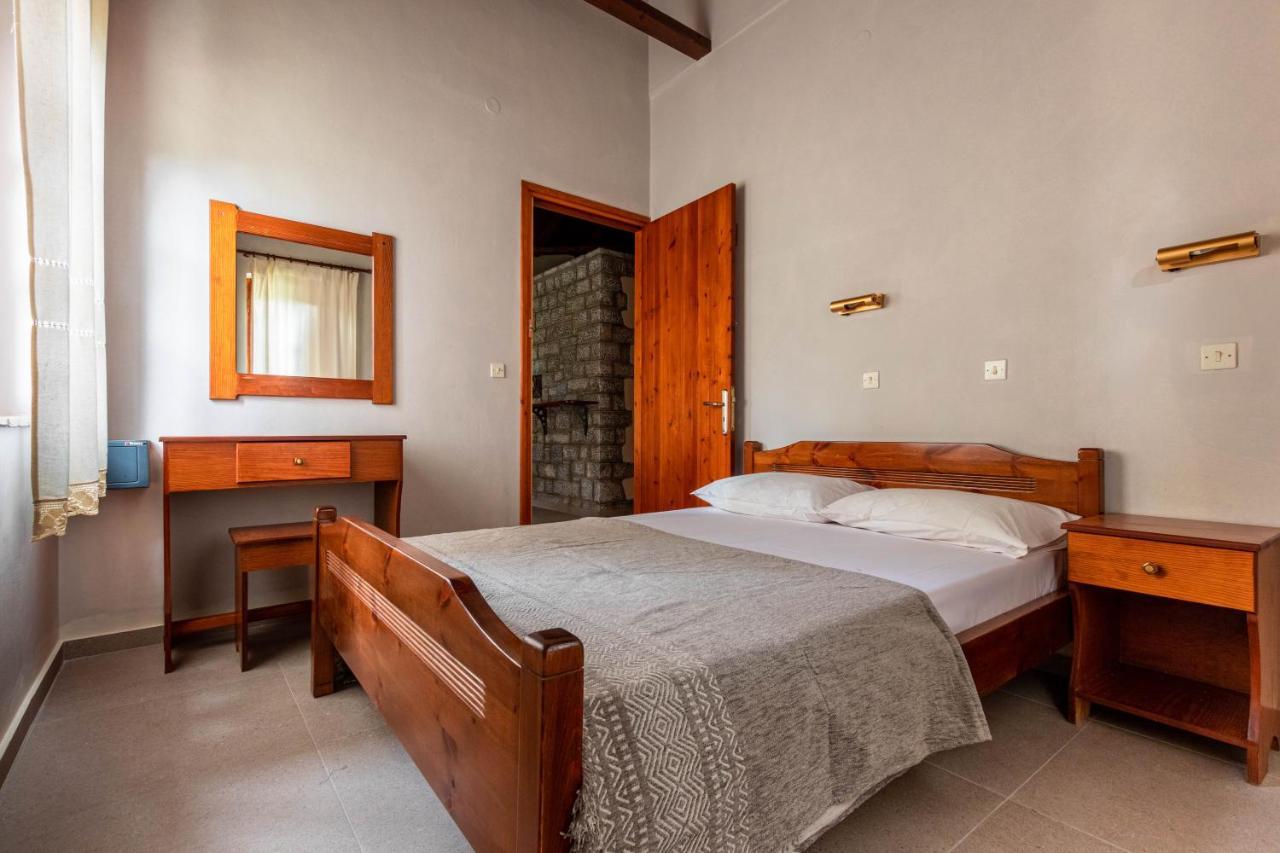 Porto Kalamitsi Stone-Built Bungalows Kardamyli Exterior photo